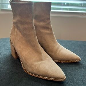 Steve Madden boots